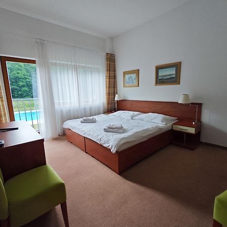 Geyserpark Village Karlovy Vary Eksteriør bilde
